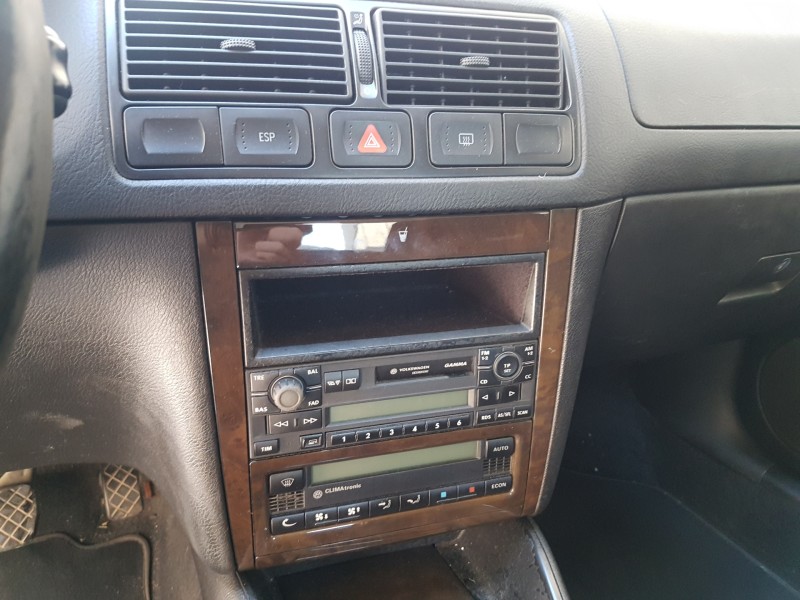 volkswagen golf iv berlina (1j1) del año 2000