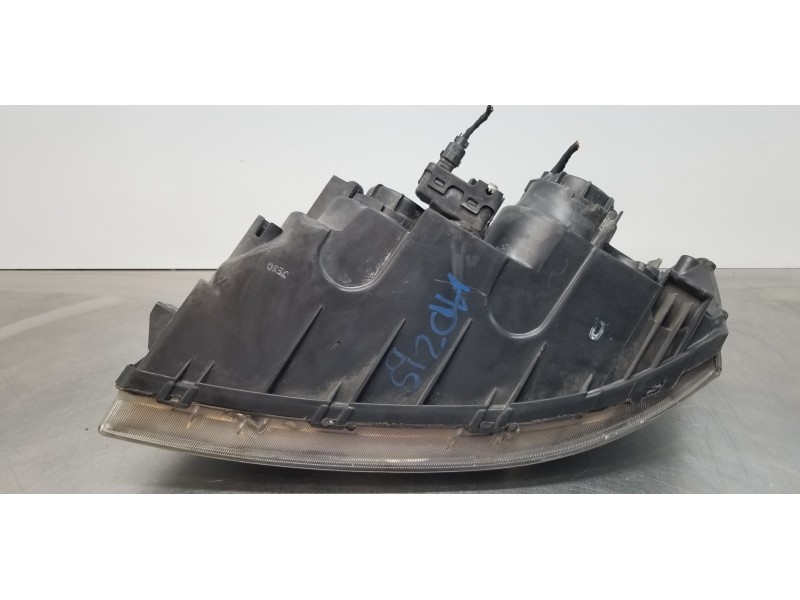 Recambio de faro derecho para hyundai sonata (nf) 2.0 crdi comfort i referencia OEM IAM 921023K020  