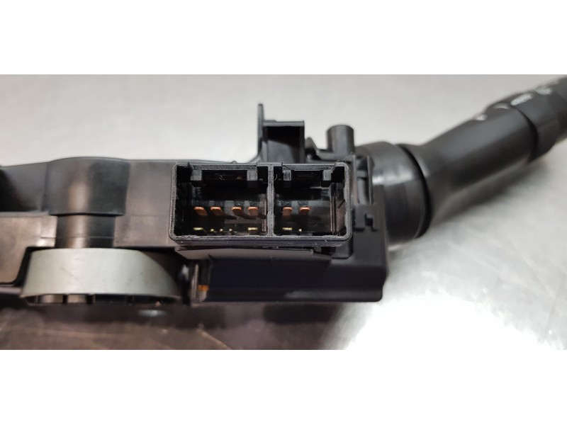 Recambio de mando multifuncion para toyota yaris hybrid active referencia OEM IAM 841400D300 846520D190 