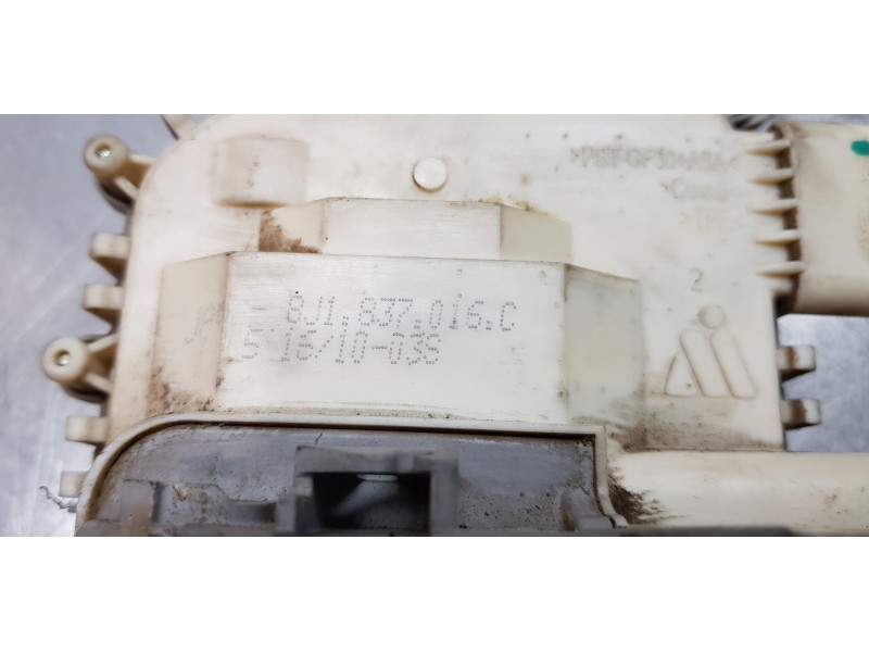 Recambio de cerradura puerta delantera derecha para audi q5 (8r) 2.0 tdi (125kw) referencia OEM IAM 8J1837016C   Recambio de cerradura puerta delantera derecha para audi q5 (8r) 2.0 tdi (125kw) referencia OEM IAM 8J1837016C