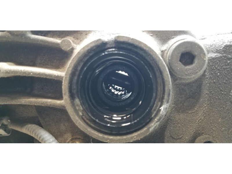 Recambio de diferencial trasero para toyota rav 4 advance referencia OEM IAM 4111042041  