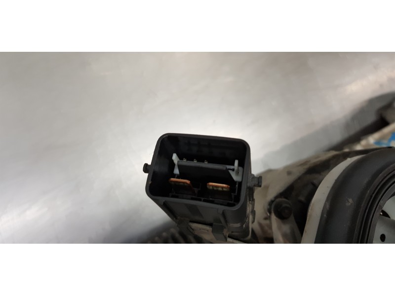 Recambio de cremallera direccion para hyundai tucson tecno sky referencia OEM IAM 57700R2000  