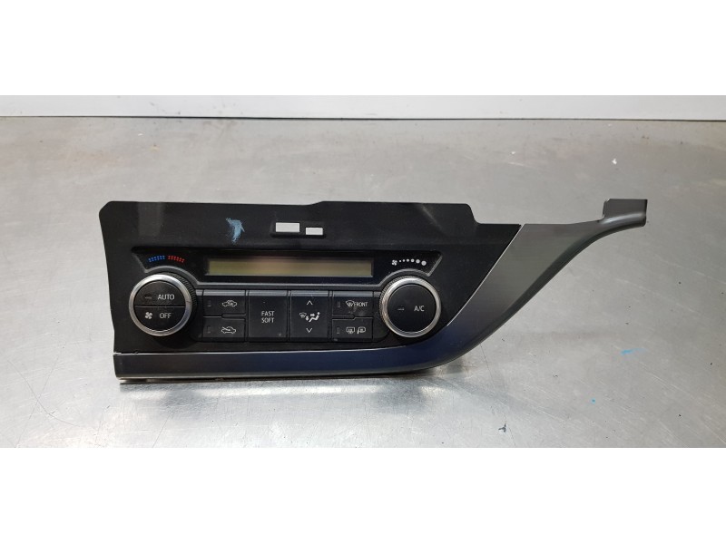 Recambio de mando climatizador para toyota auris touring sports (e18) hybrid active referencia OEM IAM 5590002460  