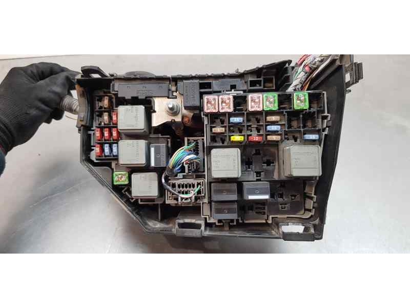 Recambio de caja reles / fusibles para ford mondeo ber. (ca2) trend referencia OEM IAM 6G9T14A076CA  