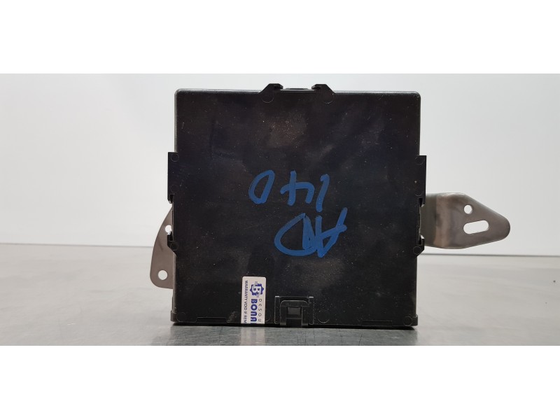 Recambio de modulo electronico para toyota yaris hybrid active referencia OEM IAM 899810D161  