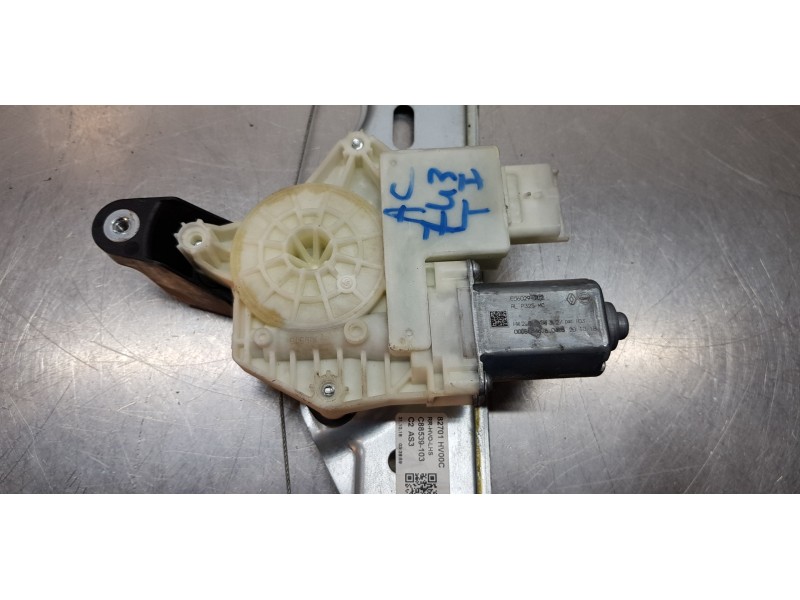 Recambio de elevalunas trasero izquierdo para nissan qashqai (j11) acenta referencia OEM IAM 82701HV00C   Recambio de elevalunas trasero izquierdo para nissan qashqai (j11) acenta referencia OEM IAM 82701HV00C