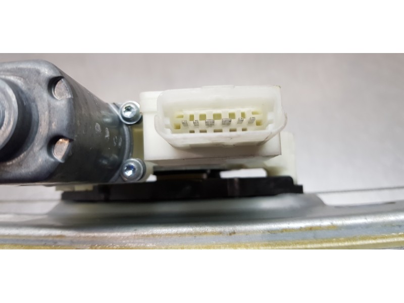 Recambio de elevalunas trasero izquierdo para nissan qashqai (j11) acenta referencia OEM IAM 82701HV00C   Recambio de elevalunas trasero izquierdo para nissan qashqai (j11) acenta referencia OEM IAM 82701HV00C